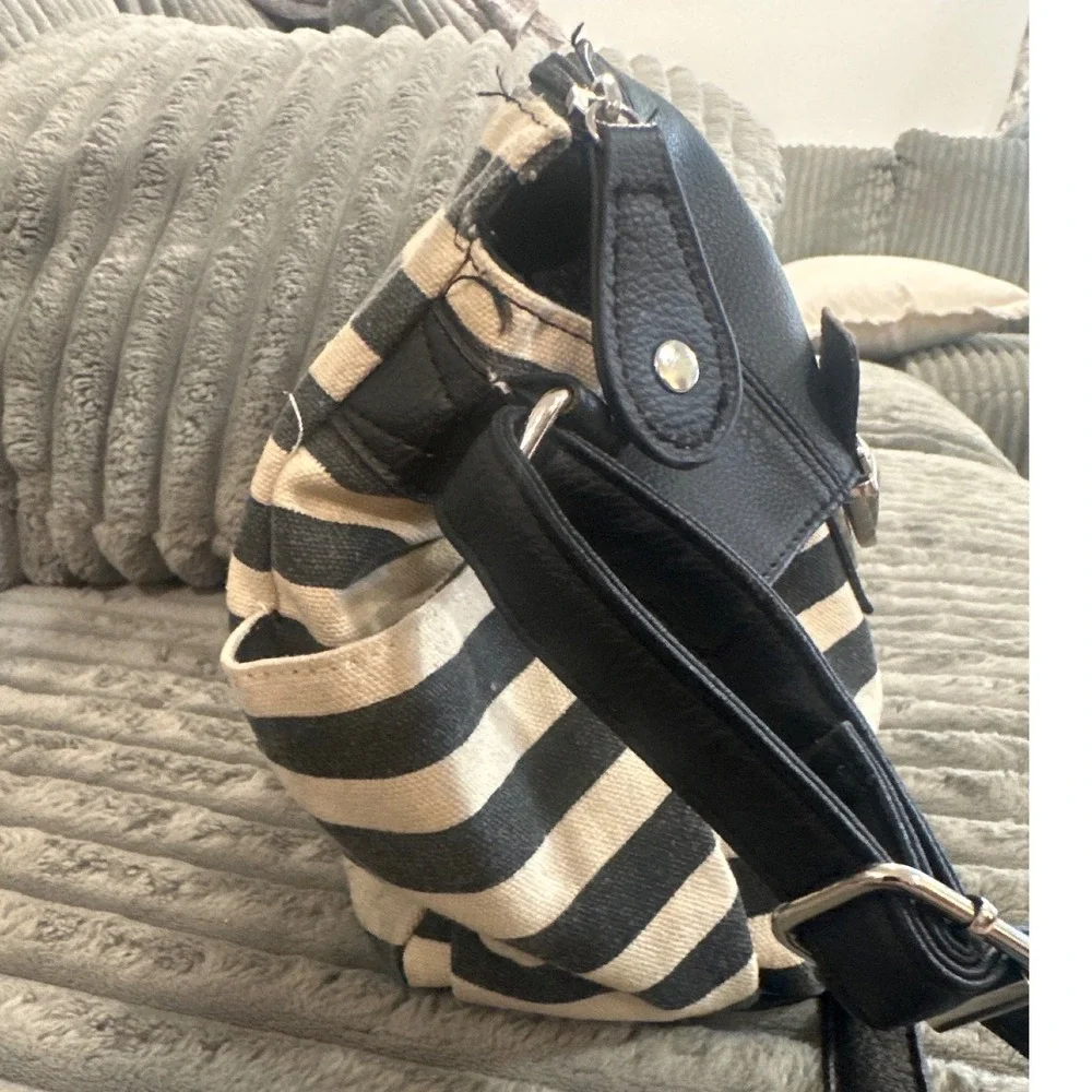 Bueno Black White Striped Canvas Faux Leather Crossbody Bag Silver Push Lock
